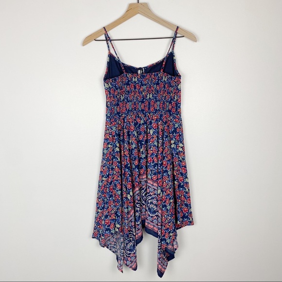 Floral handkerchief hem dress size small - Picture 4 of 6
